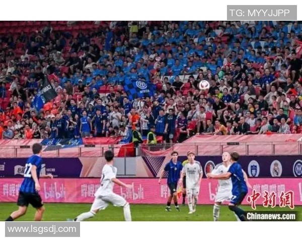 足球星卡开盒价格揭秘多种品牌市场价格全解析